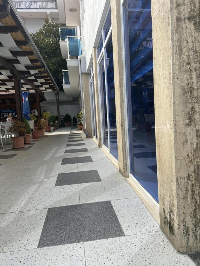 Hotel Center Park Velipojë Esterno foto