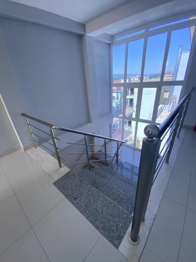 Hotel Center Park Velipojë Esterno foto