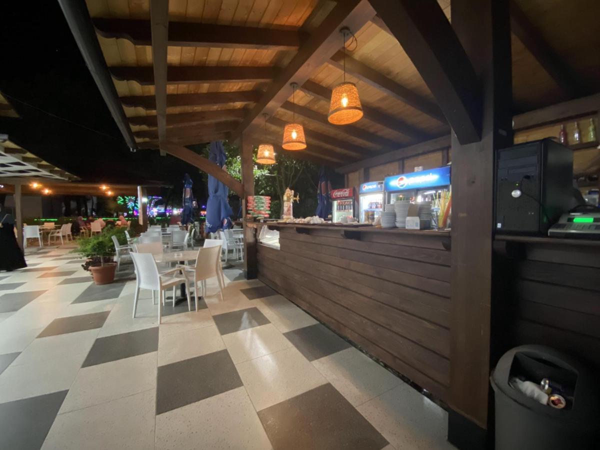 Hotel Center Park Velipojë Esterno foto