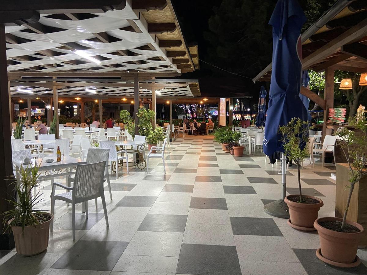 Hotel Center Park Velipojë Esterno foto